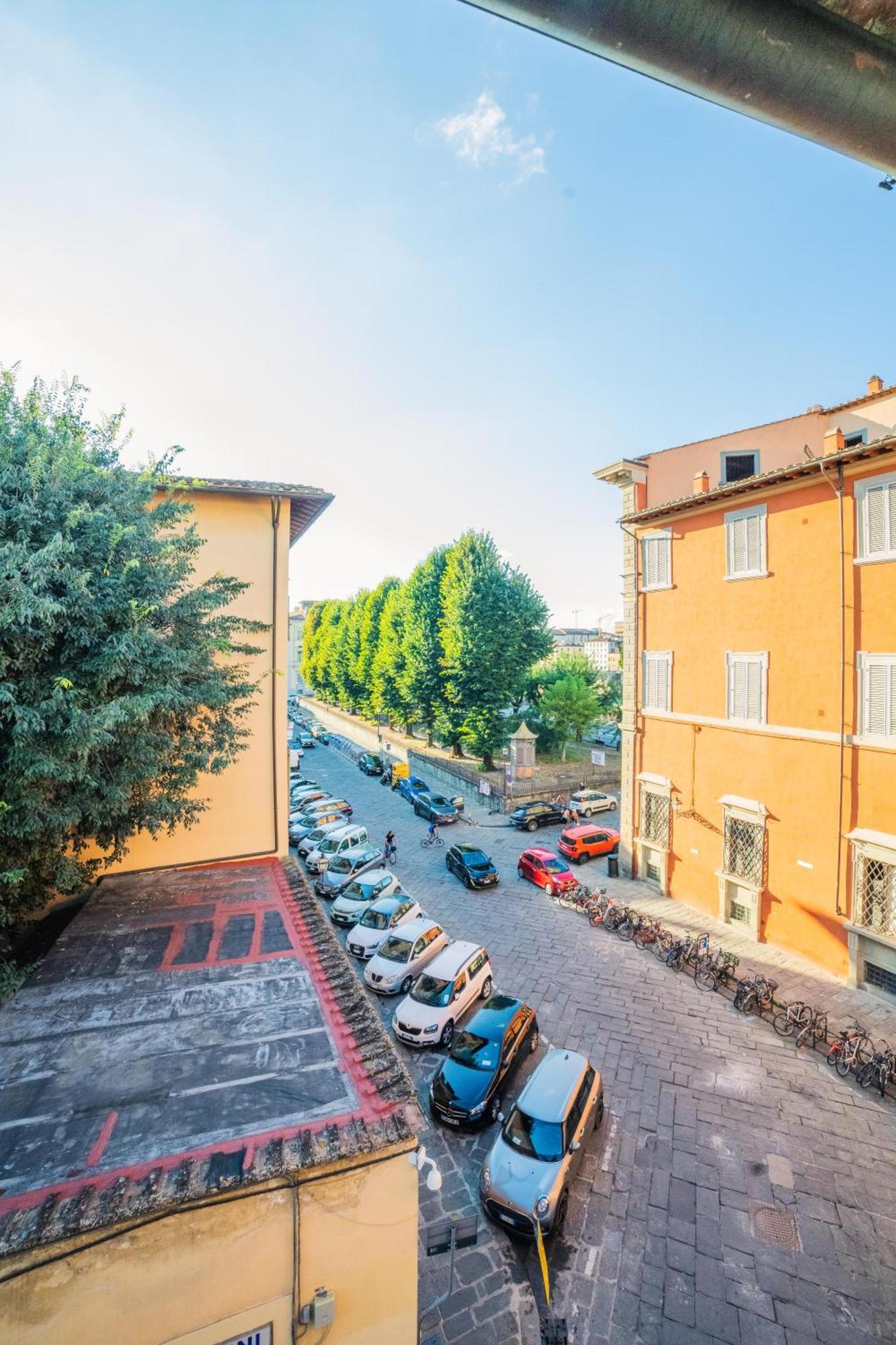 S4 Tower - Dolcevita Holiday Florence Exterior photo